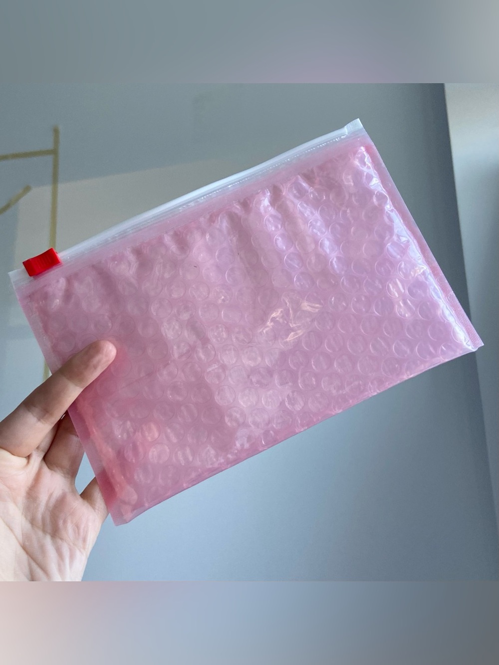 Glossier Pouch - Picture 2 of 3